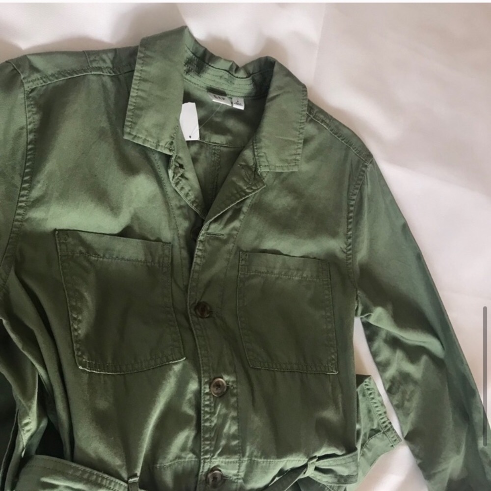 Today Only Sale Gap Utility Romper Jumper Twig Green sizes 6 8 - Picture 5 of 8